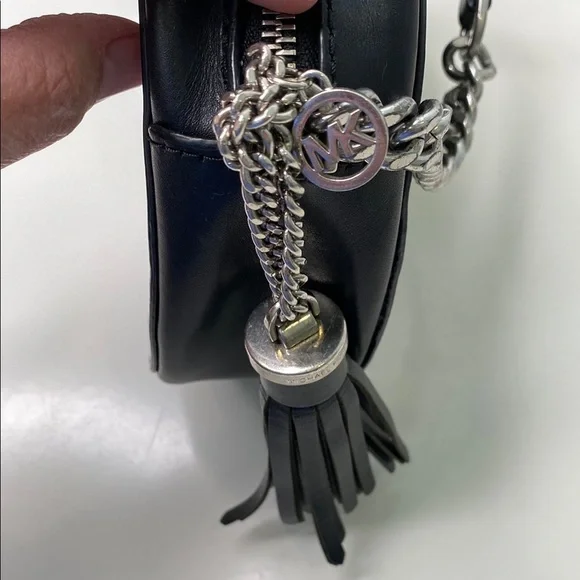 Michael Kors Ginny Medium Messenger Crossbody‎ MK Signature Bag 30H6TGNM2V Black - Picture 16 of 16